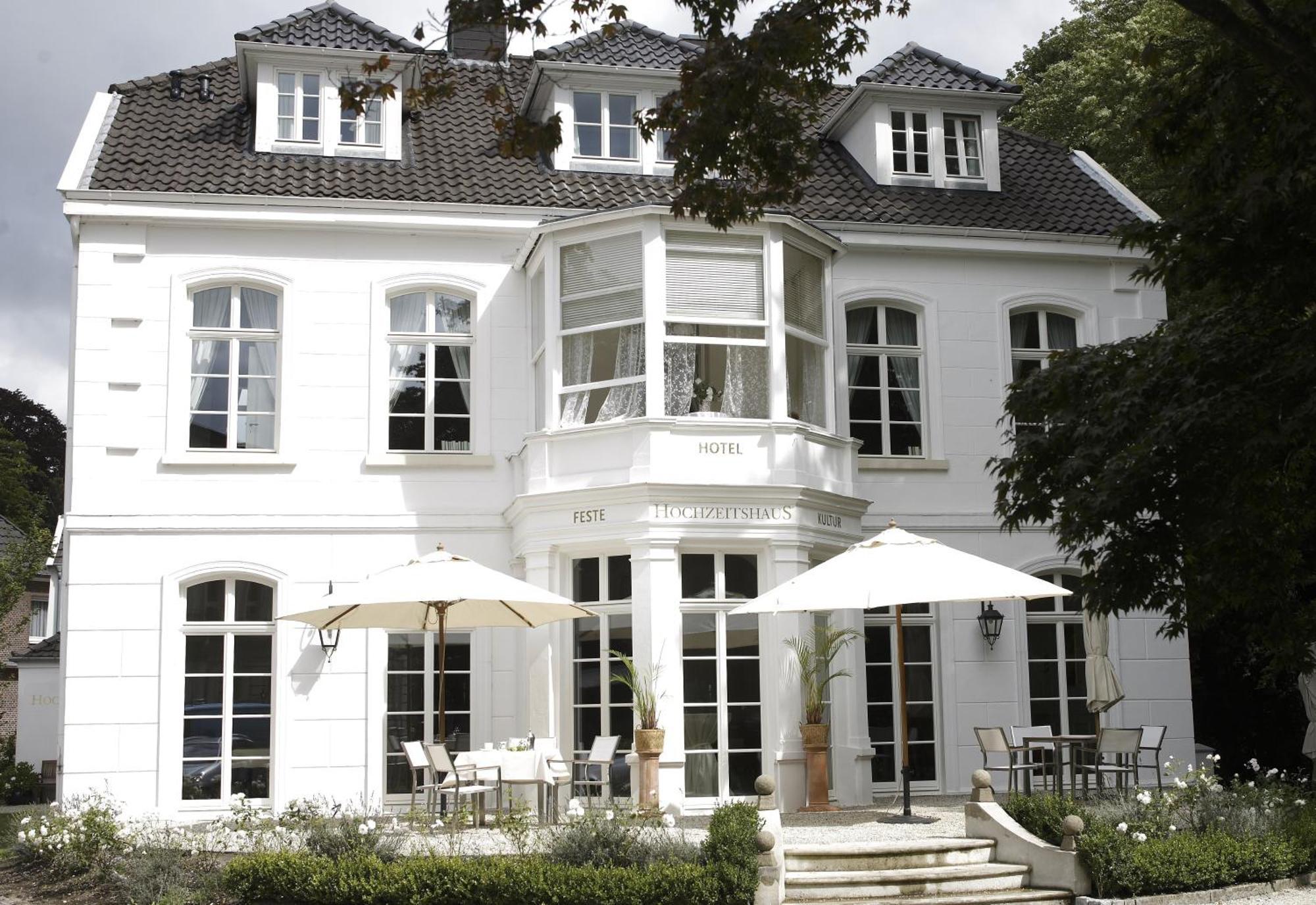 Hotel Hochzeitshaus Aurich Buitenkant foto