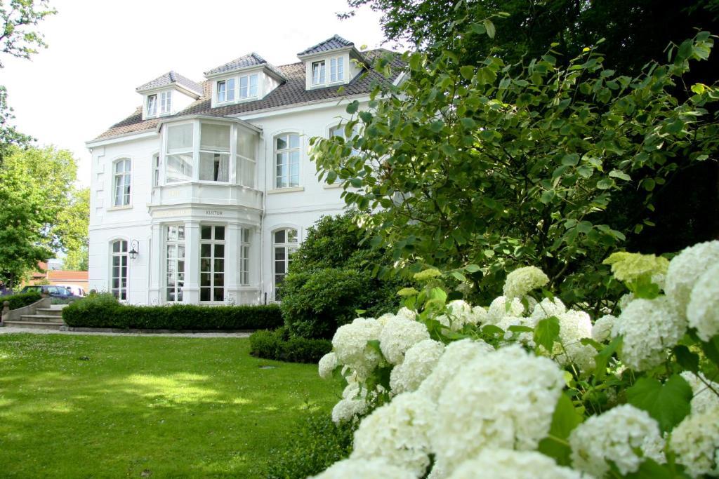 Hotel Hochzeitshaus Aurich Buitenkant foto